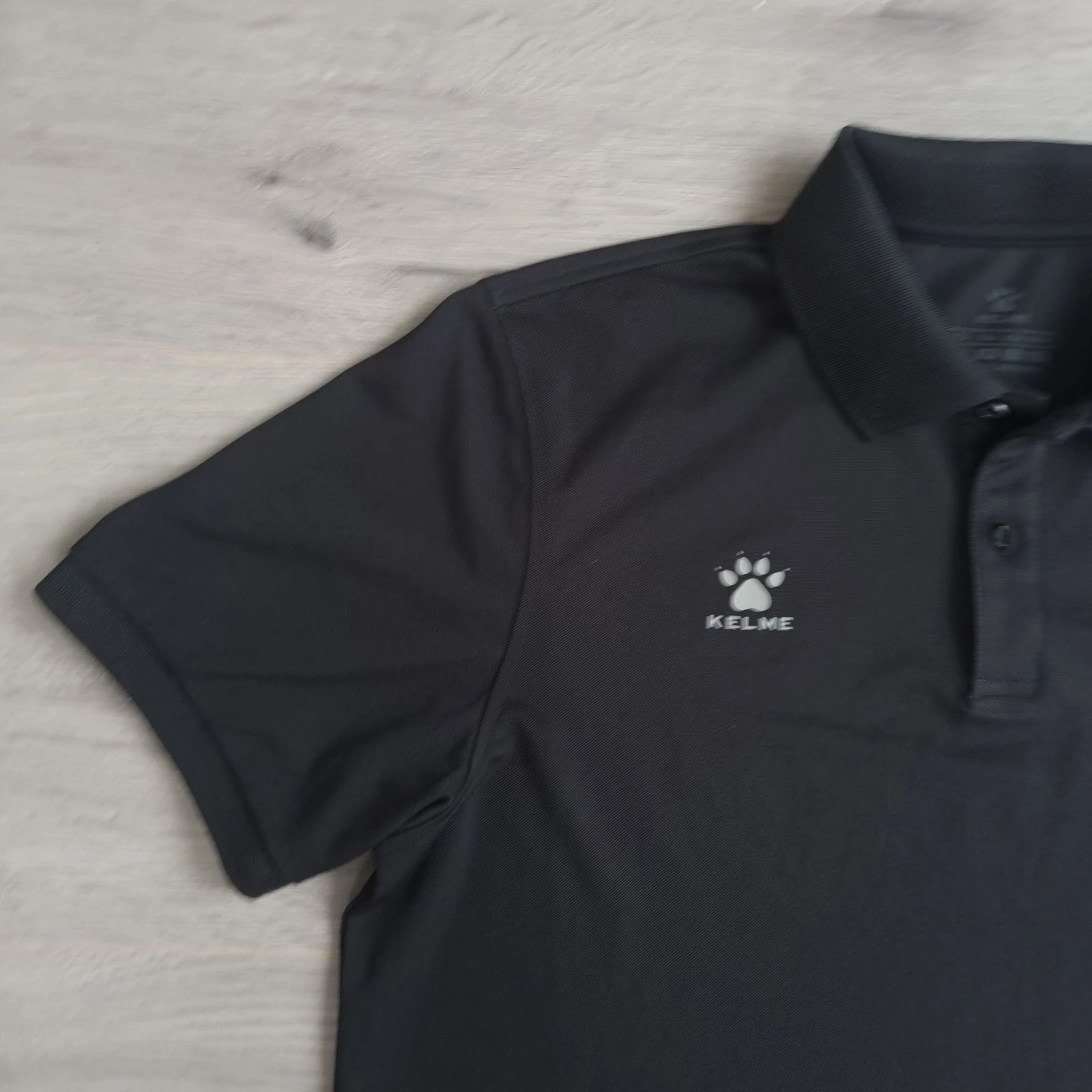 Polo deportivo negro KELME – Logo Primerastar Gold – Talla L / XL – photo 3